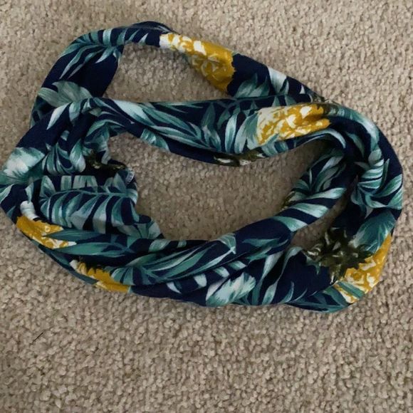 Double Layered Headband - Picture 2 of 2